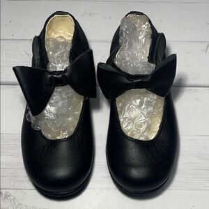 L'Amour Black Dress Shoes with Bow Girls 8